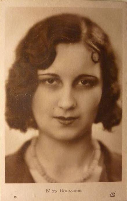 Rafinament, decenţă şi naturaleţe. O privire printre frumuseţile anilor `30. Cum arăta Miss România 159359