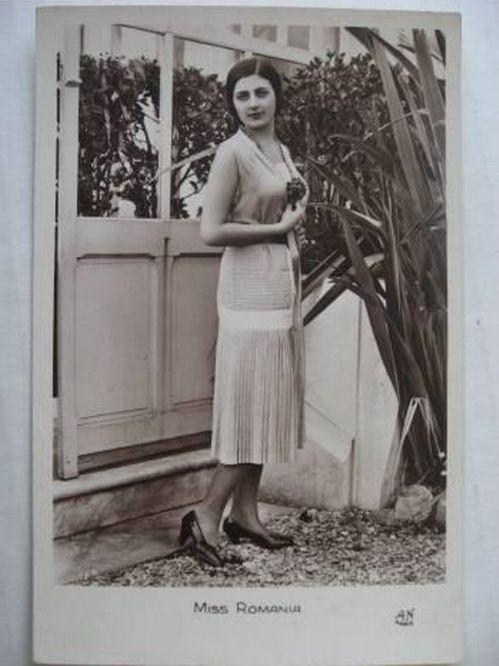 Rafinament, decenţă şi naturaleţe. O privire printre frumuseţile anilor `30. Cum arăta Miss România 159367