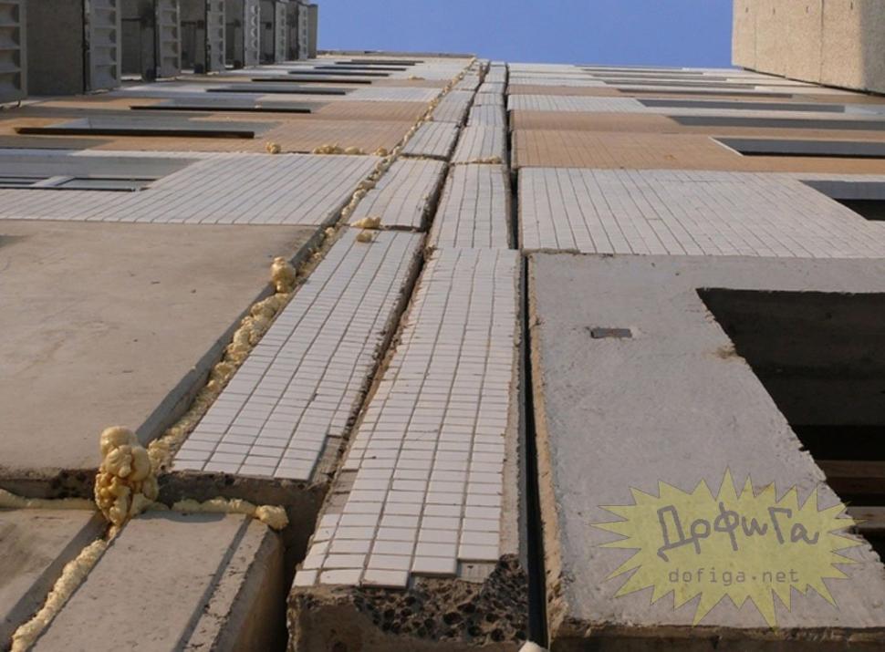 Zici că au fost &quot;instruiţi&quot; la Caracal. Construcţiile care sfidează logica i-au făcut de râs pe ruşi 159372