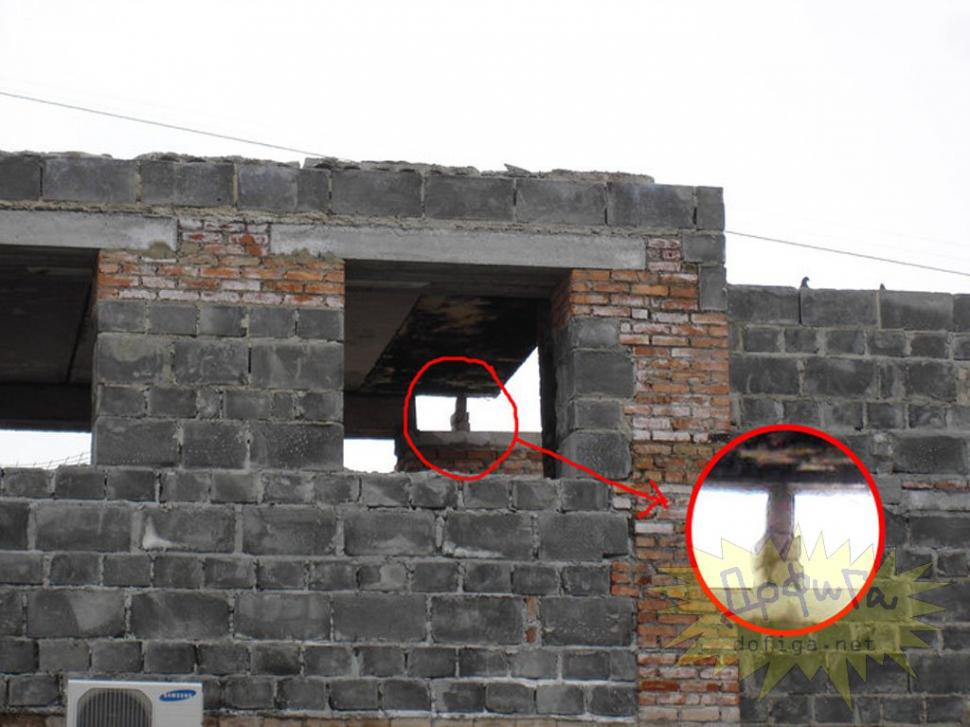 Zici că au fost &quot;instruiţi&quot; la Caracal. Construcţiile care sfidează logica i-au făcut de râs pe ruşi 159377