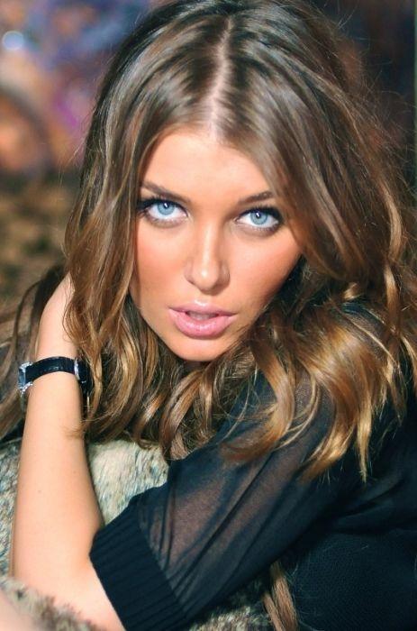 Chipul care i-a vrăjit pe ruşi. Secretul care îl ascunde a împins-o să facă un lucru interzis 159638