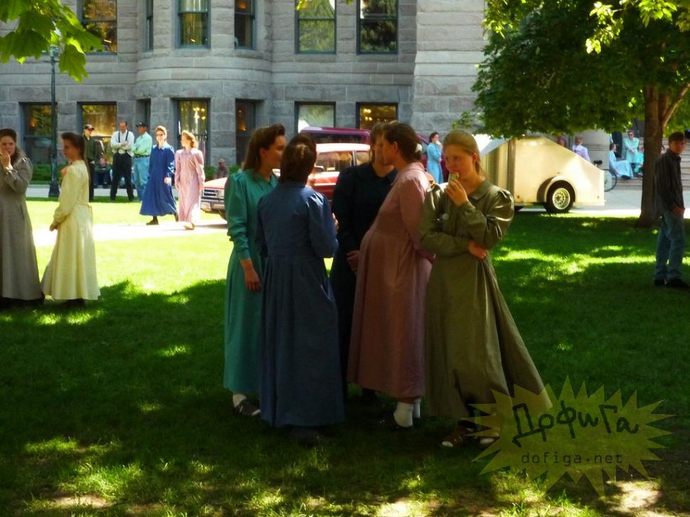 FOTOREPORTAJ din lumea ascunsă a sectei care a scandalizat lumea. Femeile, folosite pentru &quot;perpetuarea speciei&quot; 159593