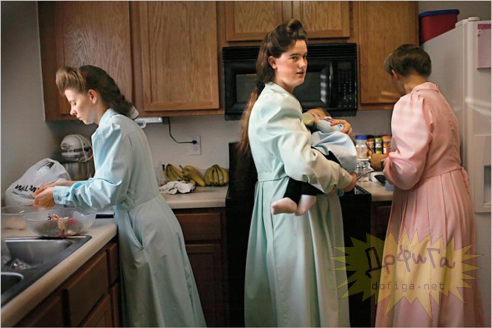 FOTOREPORTAJ din lumea ascunsă a sectei care a scandalizat lumea. Femeile, folosite pentru &quot;perpetuarea speciei&quot; 159594