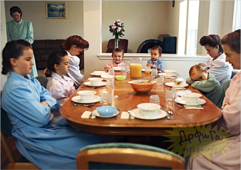 FOTOREPORTAJ din lumea ascunsă a sectei care a scandalizat lumea. Femeile, folosite pentru &quot;perpetuarea speciei&quot; 159598