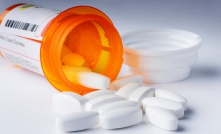 Medicamente mai ieftine pentru bolnavi în urma unor protocoale încheiate între CNAS şi mai multe firme