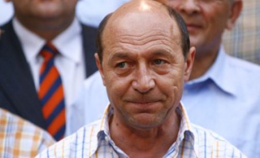 CCSB exit poll: Most of Romanians vote to recall President Traian Basescu