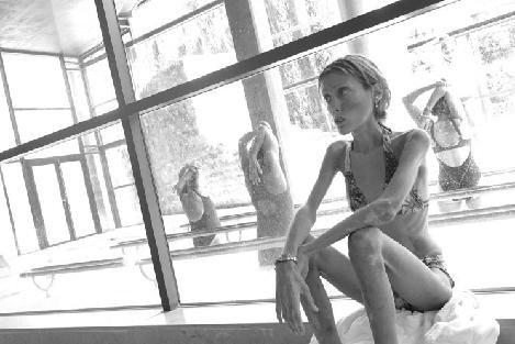 Imagini pe care nimeni nu le-a mai văzut. Tânăra care a murit pentru ca milioane de fete să trăiască 160151