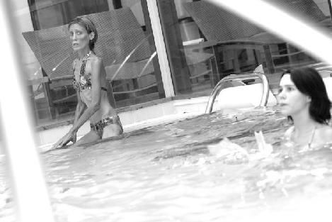 Imagini pe care nimeni nu le-a mai văzut. Tânăra care a murit pentru ca milioane de fete să trăiască 160153