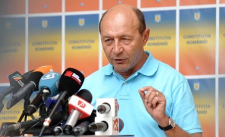 Deutsche Welle: Traian Băsescu este un preşedinte nelegitim, trebuie să demisioneze!
