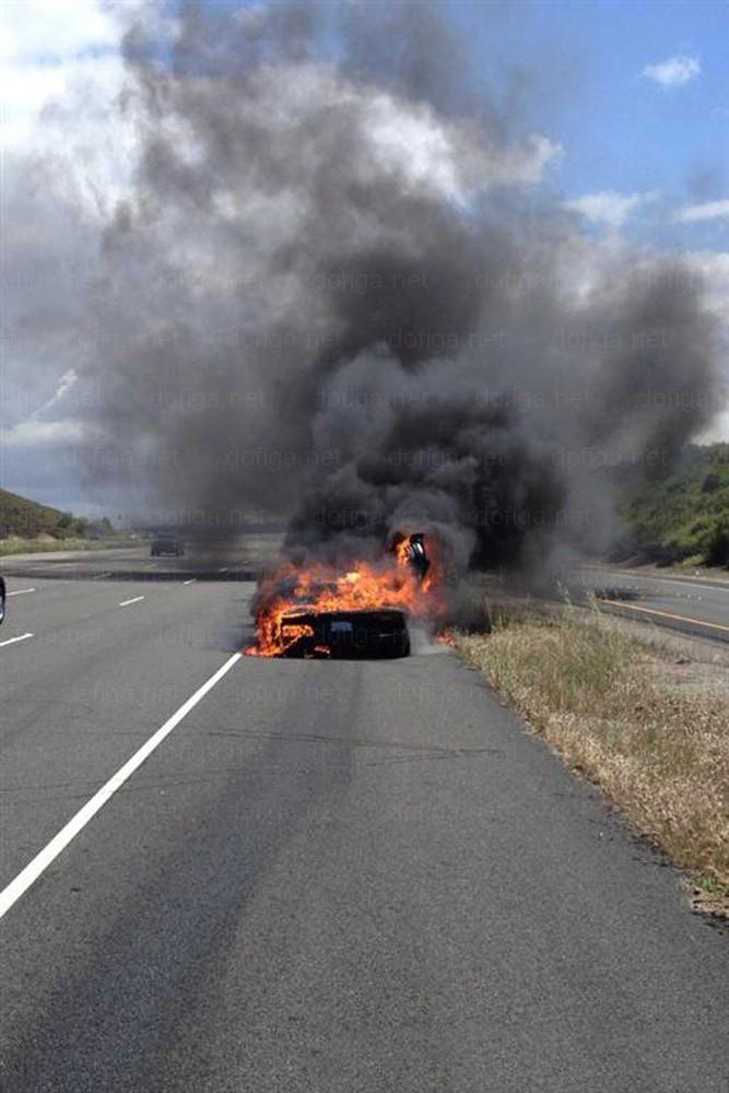 Pare de necrezut ce s-a întâmplat cu maşina asta. Imaginile care au lăsat în lacrimi sute de mii de şoferi 160642