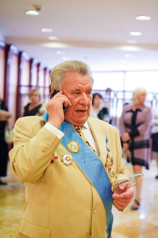 Afacerea de milioane care aruncă în aer Biserica Ortodoxă. Cum a ajuns să îşi cumpere un iaht din vânzarea de LUMÂNĂRI 161073