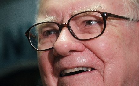 Holdingul lui Warren Buffett a înregistrat un profit mai mare decât estimările analiştilor