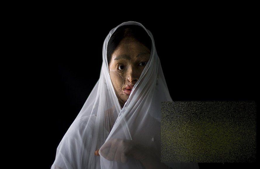 &quot;Nu mai putem plânge pentru că nu mai avem ochi. Nu mai putem râde pentru că nu mai avem gură&quot;. Locul unde femeile nu există 161914