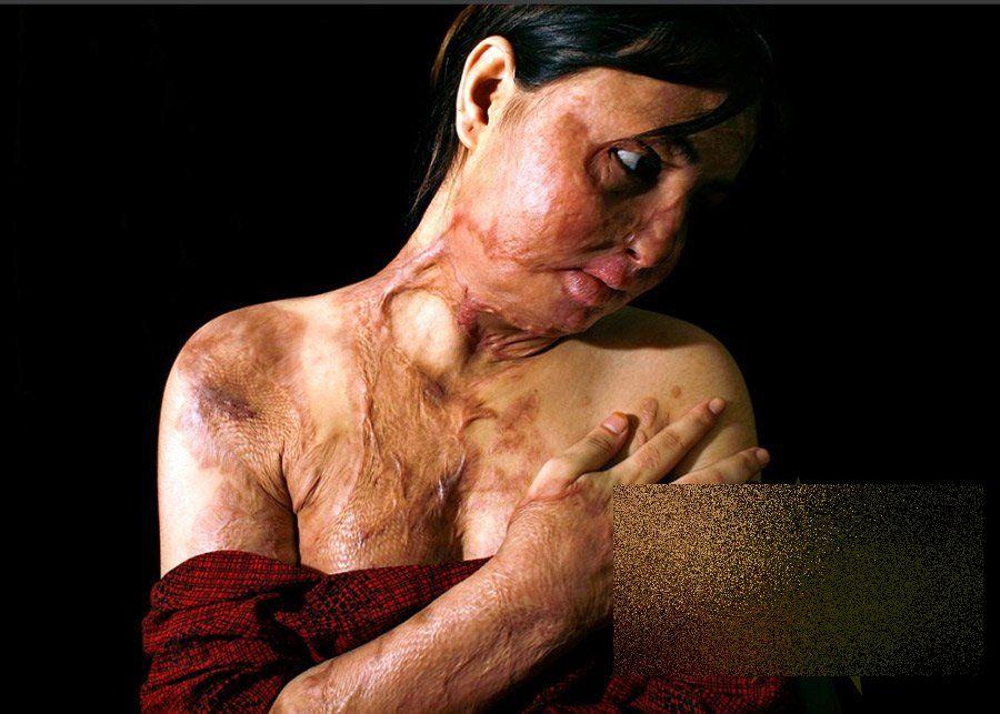 &quot;Nu mai putem plânge pentru că nu mai avem ochi. Nu mai putem râde pentru că nu mai avem gură&quot;. Locul unde femeile nu există 161915