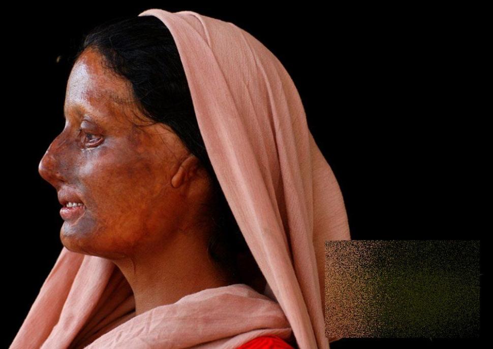 &quot;Nu mai putem plânge pentru că nu mai avem ochi. Nu mai putem râde pentru că nu mai avem gură&quot;. Locul unde femeile nu există 161917