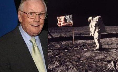 Neil Armstrong a suferit o operaţie de bypass coronarian. Fostul astronaut se simte bine