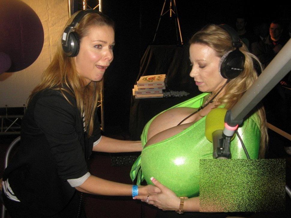 Trupul acestei femei este interzis în multe ţări. Nimeni nu-şi explică de ce a ales să arate aşa 162318