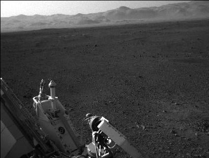 NASA a publicat prima imagine panoramică realizată de Curiosity. Vezi GALERIA FOTO 162505