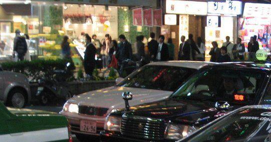 Credeai că ai văzut multe la viaţa ta?! Ce a făcut acest şofer în trafic te va lăsa cu gura căscată 162866