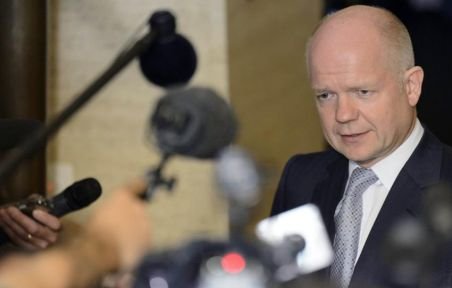 Corlăţean, felicitat de ministrul britanic de Externe, William Hague, pentru numirea sa ca ministru