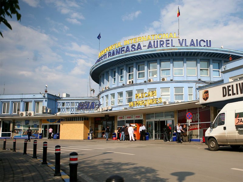 Interese imobiliare de 1 MILIARD de euro au ras un aeroport de pe harta Bucureştiului. De ce a fost închis de fapt Băneasa