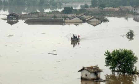 Inundaţiile din Pakistan au provocat moartea a 26 de persoane