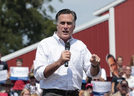 SUA. Candidatul republican în  alegerile prezidenţiale, Mitt Romney, face glume despre certificatul său de naştere
