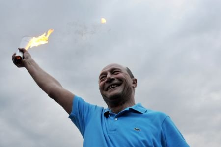 Băsescu se întoarce la Cotroceni. Hotărârea CC privind referendumul a fost publicată în MO