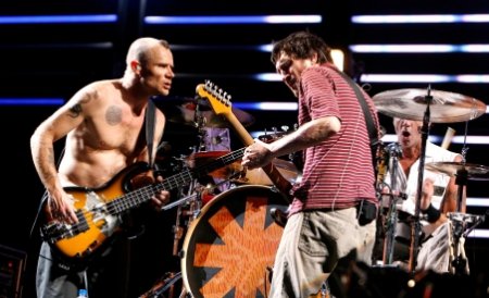 Iată regulile de acces la concertul Red Hot Chili Peppers de pe Arena Naţională