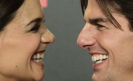 Katie Holmes s-a îmbogăţit în urma divorţului de Tom Cruise. Vezi cât a primit ca pensie alimentară pentru fetiţa lor