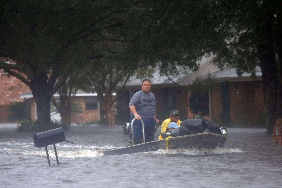 PUTEREA NATURII DEZLĂNŢUITE. Un fluviu din SUA a curs invers pentru o zi întreagă pe sute de kilometri 165523