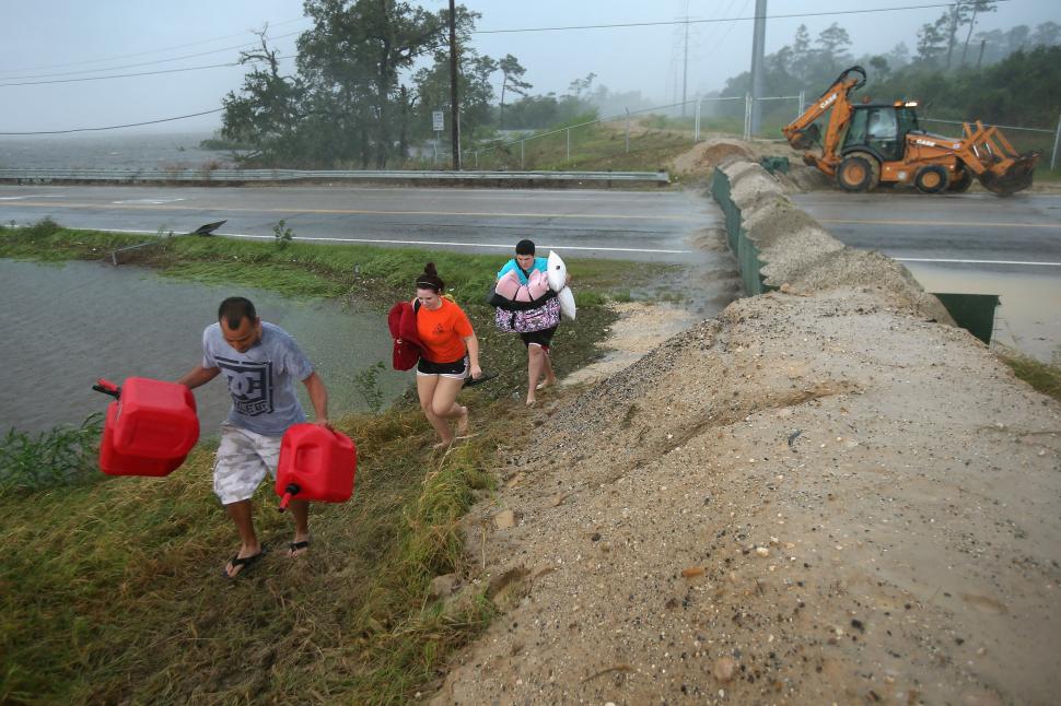 PUTEREA NATURII DEZLĂNŢUITE. Un fluviu din SUA a curs invers pentru o zi întreagă pe sute de kilometri 165524