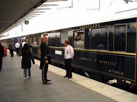 Istoria &quot;opreşte&quot; în Gara de Nord. 120 de ani de tradiţie şi rafinament în trenul care a redefinit luxul
