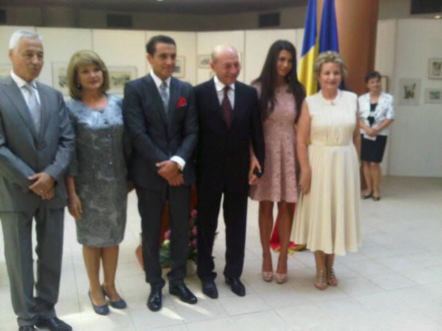 FOTO cu cele mai importante momente ale nunţii care a uimit România. Elena Băsescu a postat zeci de imagini pe Twitter 166124