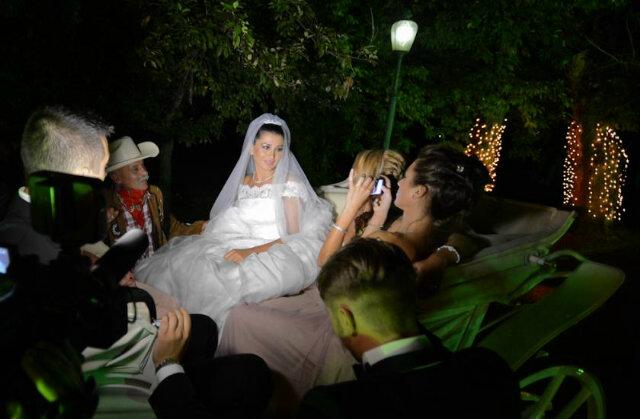 FOTO cu cele mai importante momente ale nunţii care a uimit România. Elena Băsescu a postat zeci de imagini pe Twitter 166137