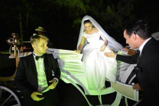 FOTO cu cele mai importante momente ale nunţii care a uimit România. Elena Băsescu a postat zeci de imagini pe Twitter 166140