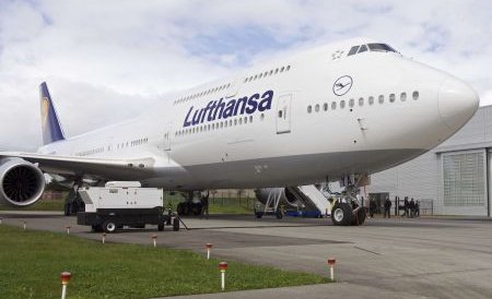Haos pe marile aeroporturi din Germania după ce angajaţii de la Lufthansa au intrat din nou în grevă