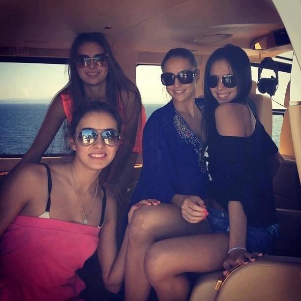 La fetele astea s-au uitat 3 MILIARDE de oameni. Dar dacă ar trece pe lângă tine nu le-ai mai recunoaşte 166739