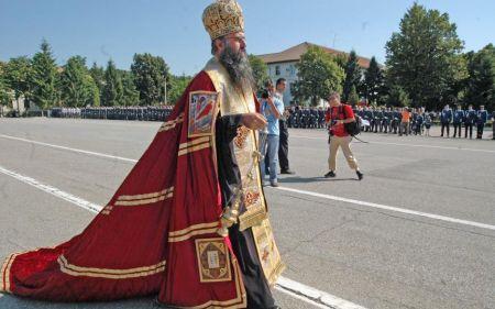 Uşa Domnului nu e întotdeauna deschisă. Motivul? Afacerile preoţilor. Oamenii lui Dumnezeu se feresc de taxe ca Dracu` de tămâie 166692