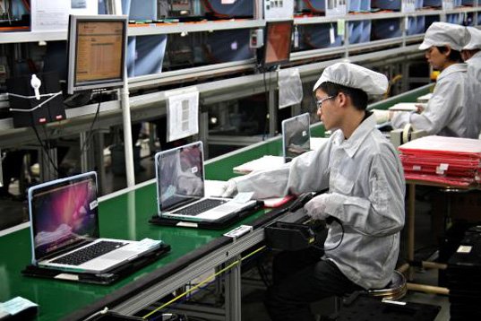 China dă vina pe lipsa de &quot;grijă pentru oameni&quot; pentru condiţiile de muncă de la Apple sau Samsung