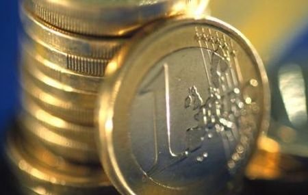 Comisia Europeană reduce fondurile puse la dispoziţia României 