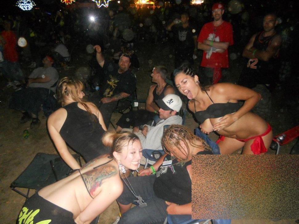 &quot;Este fiica mea, dar îmi este ruşine cu ea&quot;. Ce a ajuns să facă o elevă EMINENTĂ. Părinţii sunt devastaţi 167608