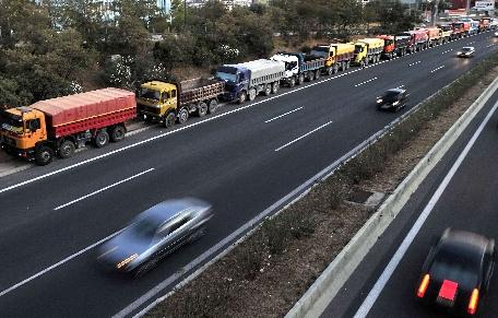 Bulgaria este dispusă să asfalteze o porţiune de drum din Grecia, pentru a finaliza o rută între Ruse şi Marea Egee