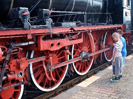 Cel mai mare muzeu din Europa de locomotive cu abur a fost inaugurat la Reşiţa