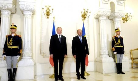 Vocea Rusiei: Băsescu vrea să &quot;reanexeze&quot; R.Moldova prin acordarea de paşapoarte româneşti moldovenilor