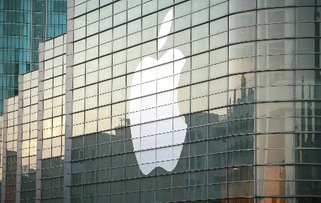 Apple cere daune suplimentare de 700 de milioane de dolari în procesul pe care l-a câştigat împotriva Samsung