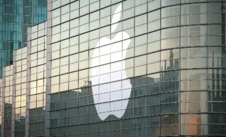 Vânzări record la iPhone 5. Apple a vândut peste 5 milioane de telefoane în trei zile de la lansarea în magazine