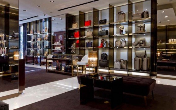 Brandurile de lux, în pericol! Chinezii s-au plictisit de Louis Vuitton și Gucci 