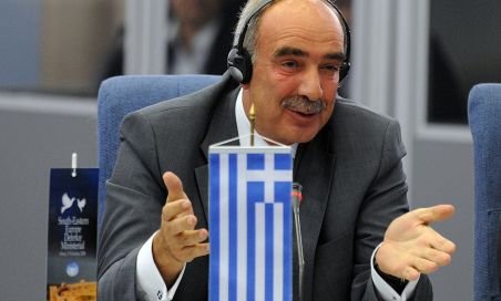 Grecia - în faliment, şeful Parlamentului - anchetat pentru spălare de bani. Oficialul s-a suspendat din funcţie