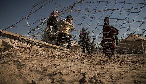 Ochii acestor copii au văzut ceea ce nimeni n-ar trebui să vadă vreodată. "Îşi stingeau ţigările pe mine. Uitaţi-vă! Uitaţi cicatricele" 169583